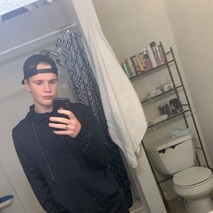 Meet your Posher, Nicholas